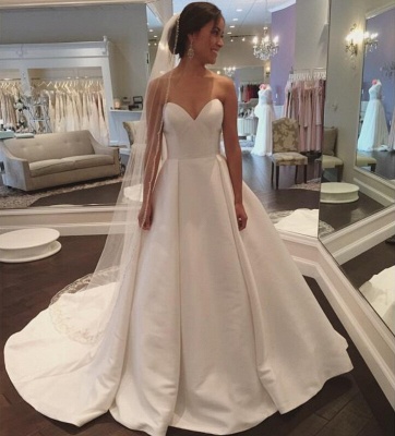 Sleeveless Sweep-Train White Sweetheart Simple A-line Wedding Dress_3